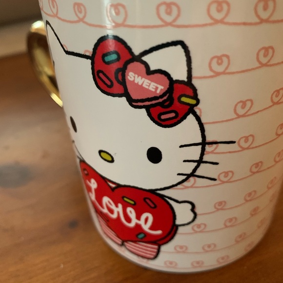 🎉Host Pick🎉New Hello Kitty Love Mug with Gold Handle Valentines Hearts Bows❤️ - Picture 9 of 11